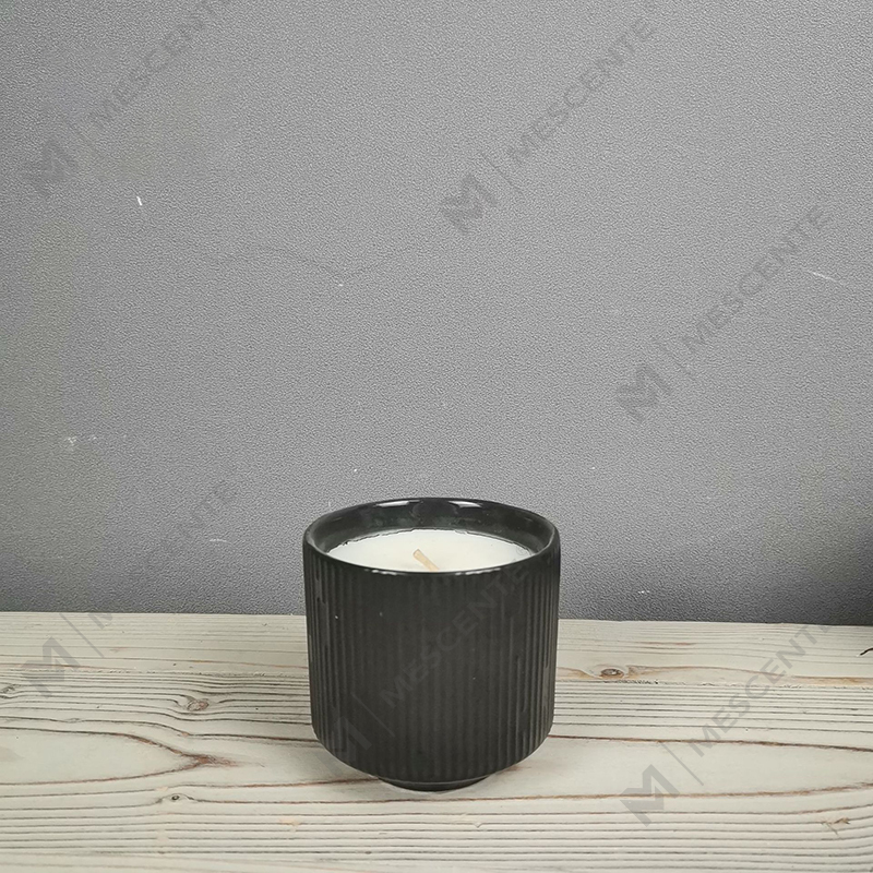 M&Scent оптовая продажа, роскошные керамические пустые квадратные матовые черные уникальные янтарные банки для свечей с деревянными крышками